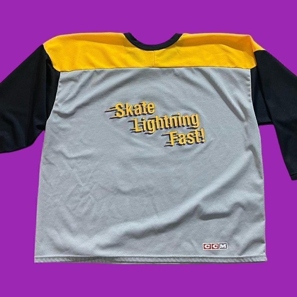 Vintage CCM hockey jersey - Picture 5 of 7